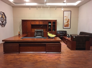 油漆辦公家具
